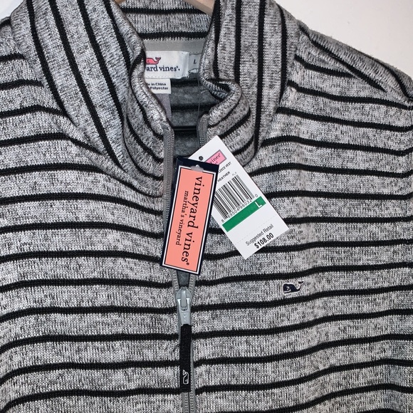 Vineyard Vines vest Sz large. New with tags. Retails for $108 - Picture 1 of 4